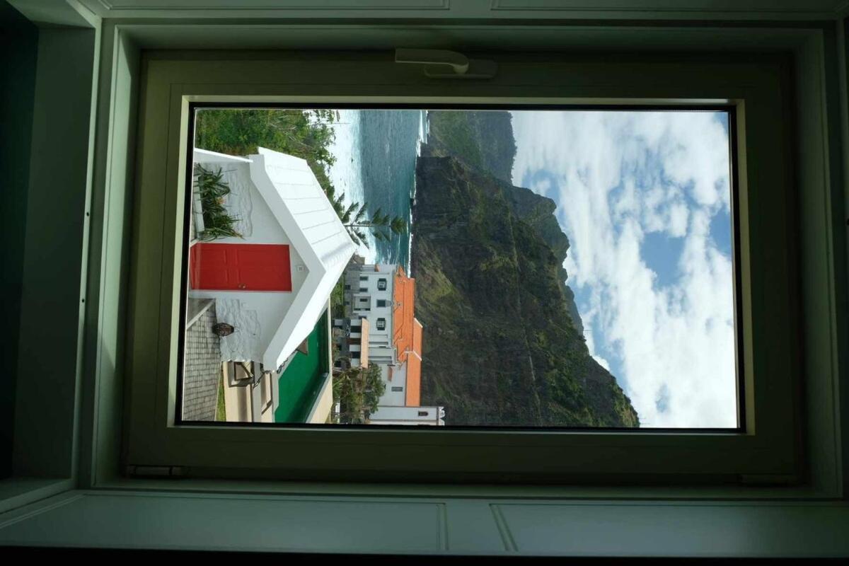Casa Del Mar- Wonderfull Sea Views & Swimming Pool Villa Ponta Delgada  Eksteriør bilde